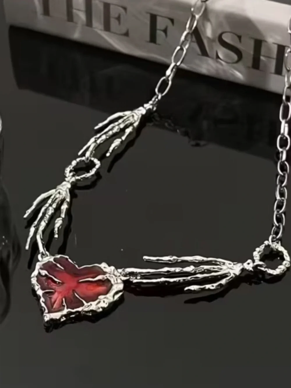 ❤️☠️❤️ “GOTHIC HALLOWEEN RED CRYSTAL” NECKLACE SILVER TONE❗️ ❤️☠️❤️